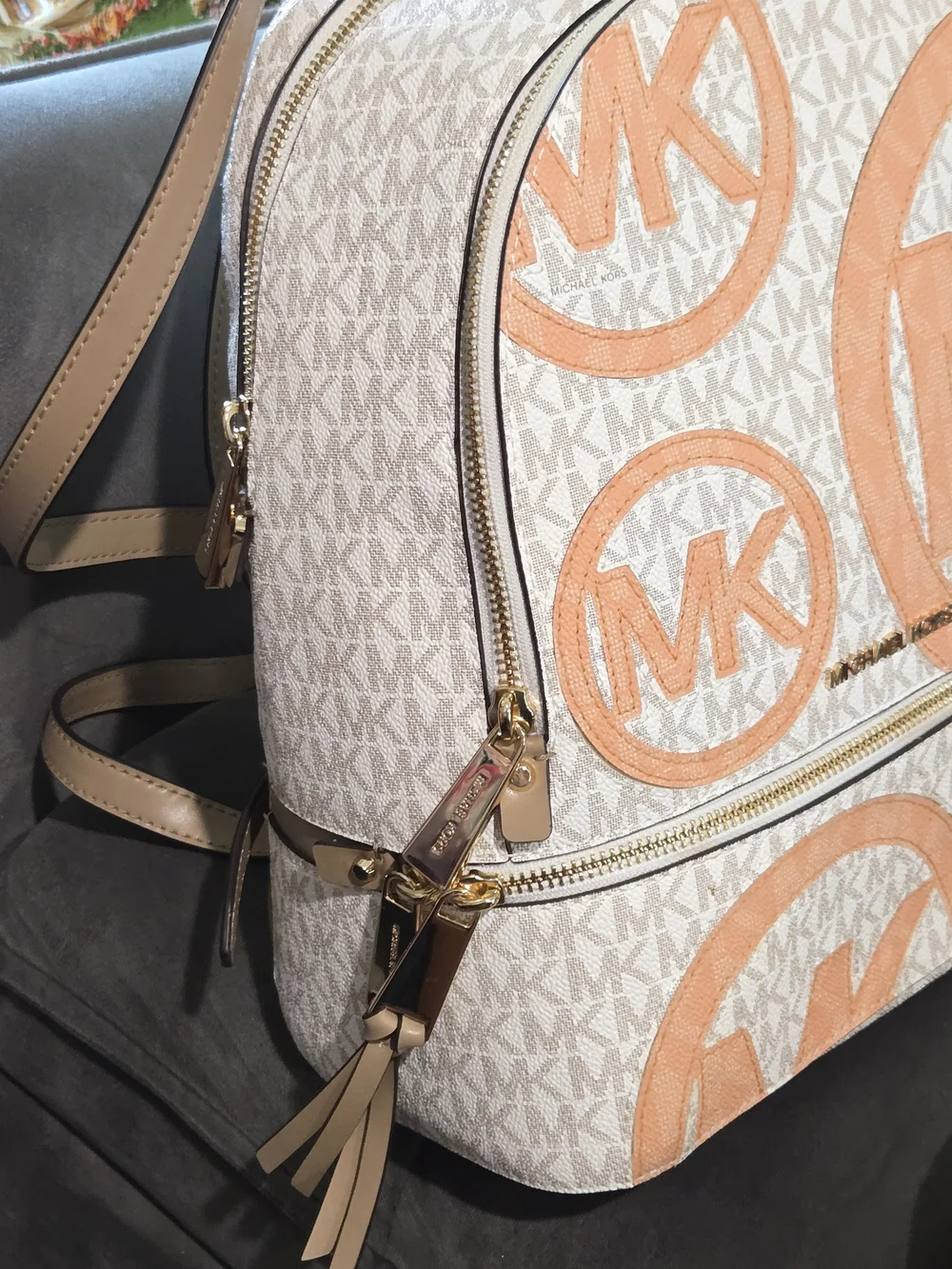 Michael Kors Rhea Zip Medium Backpack — Vanilla/Acorn MK Logo
